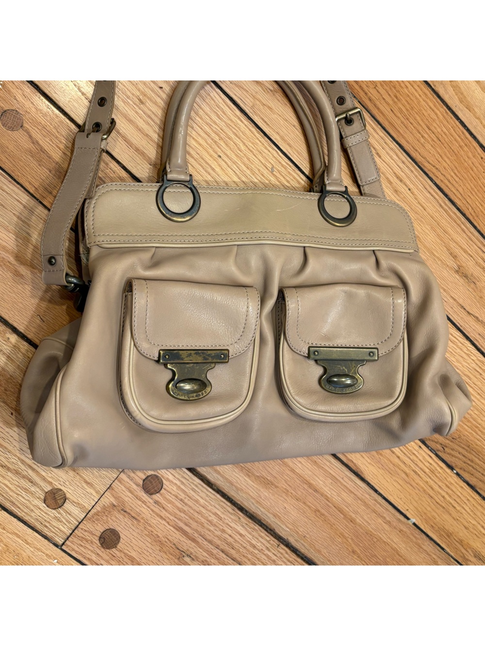 Marc Jacobs Grace Purse Tan Leather Shoulder Bag with Front Pockets - Picture 8 of 8